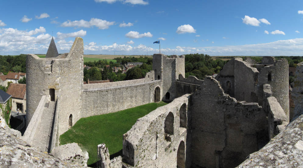 Yèvre-le-Châtel Castle, France